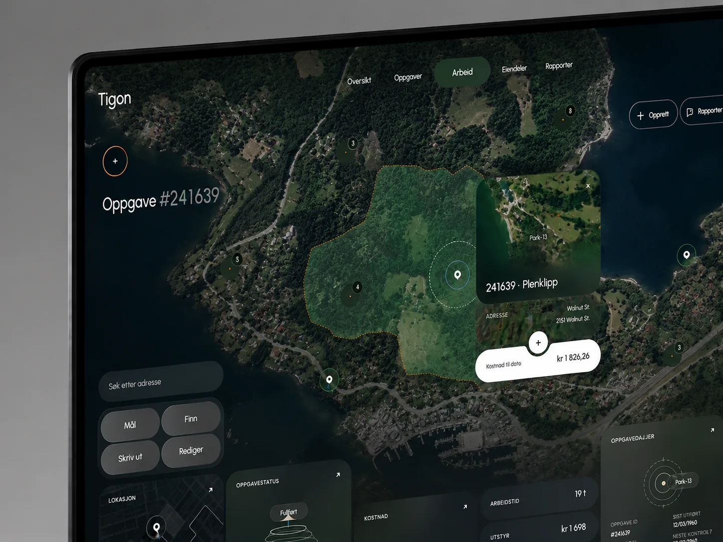 Mørkt GIS-dashboard med satellittkart og digitale arbeidsflater